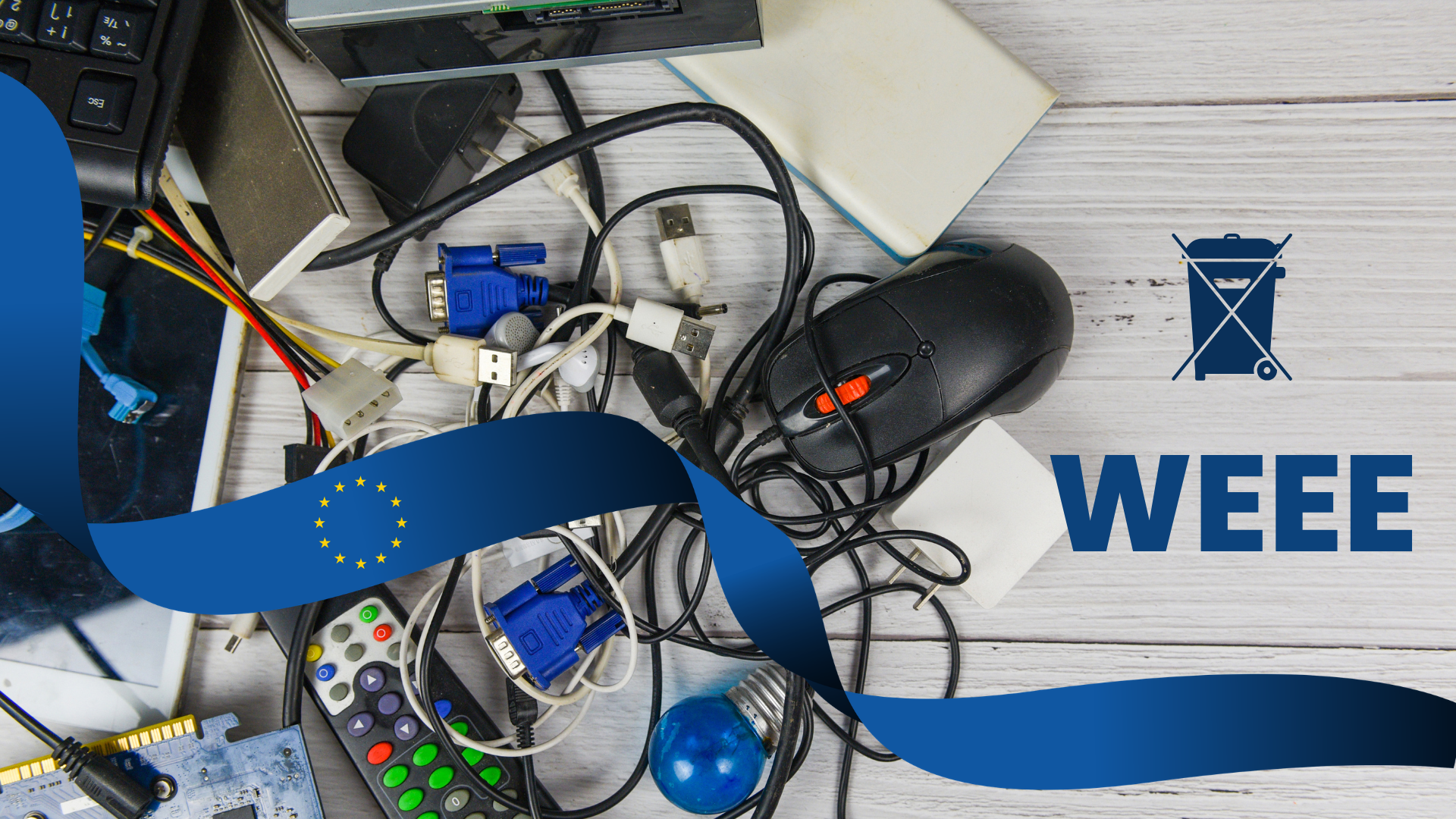 Zamotané kabely, konektory USB a VGA, myš a dálkový ovladač na bílém stole vedle symbolu přeškrtnuté popelnice a nápisu WEEE