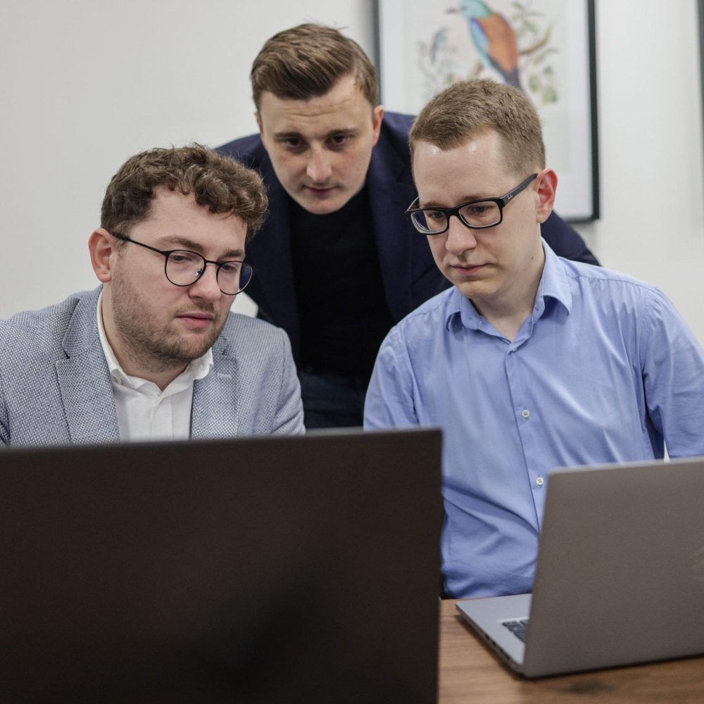 Spr&aacute;va &uacute;čtu eMAG RO - Jak vypad&aacute; zač&aacute;tek spolupr&aacute;ce?